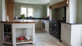 European Oak and Painted Kitchen 